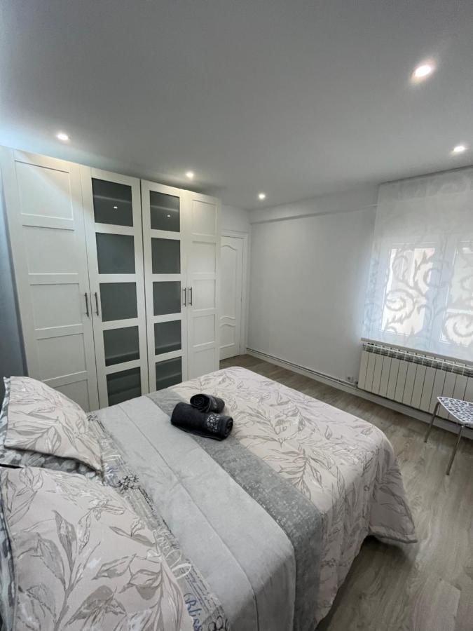 Apartamentos C&E Haro Extérieur photo