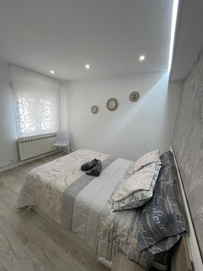 Apartamentos C&E Haro Extérieur photo